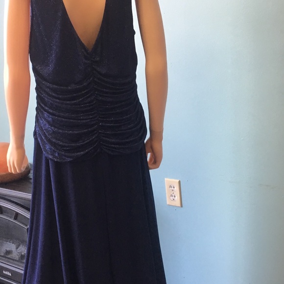 🔥🔥🔥🔥Beautiful evening gown size 16 Navy - Picture 3 of 3
